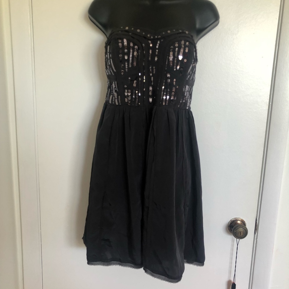 3 for $15 American eagle strapless sequin dress size 6